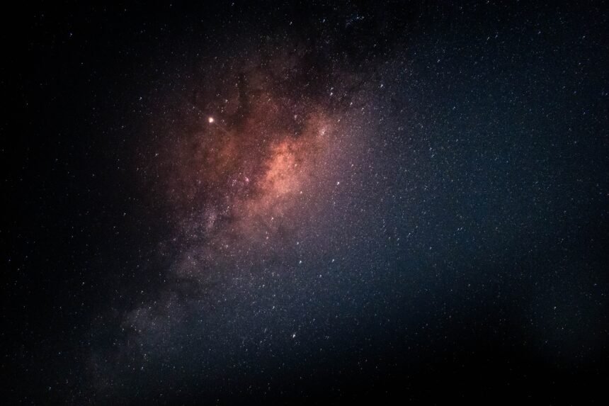 How many solar systems are in the milky way galaxy