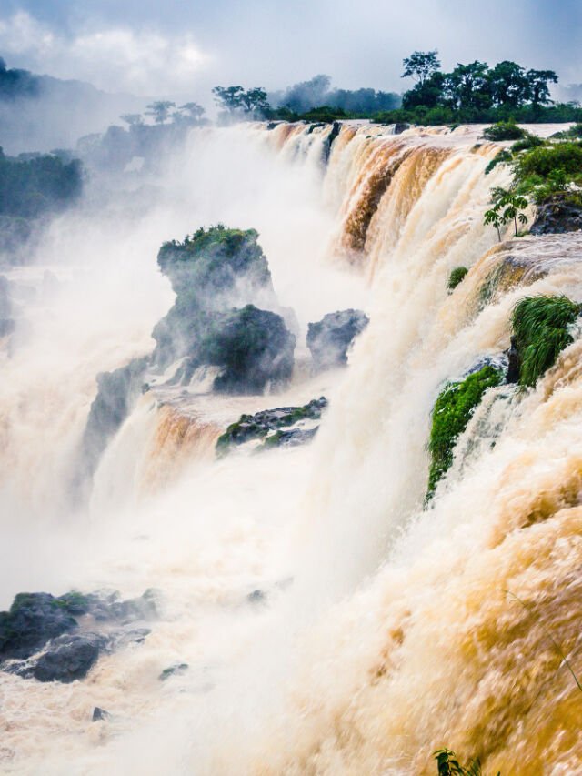 10 Most Breathtaking Waterfalls of the World